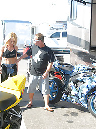 The hunter gets this hot rodeo babe to get down and dirty in her hot leather chaps in these hot steamy photos