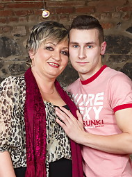 Chubby mature lady doing her toy boy